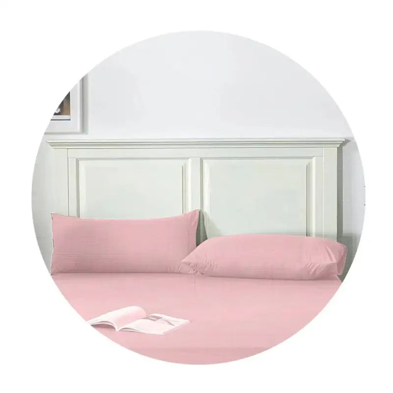 La taie d’oreiller coton de mise à la terre rose 50cmx75cm par inalterra.fr