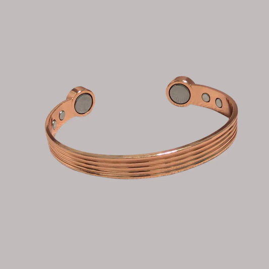 Bracelet en cuivre et magnétothérapie: pourquoi cette pratique ancestrale