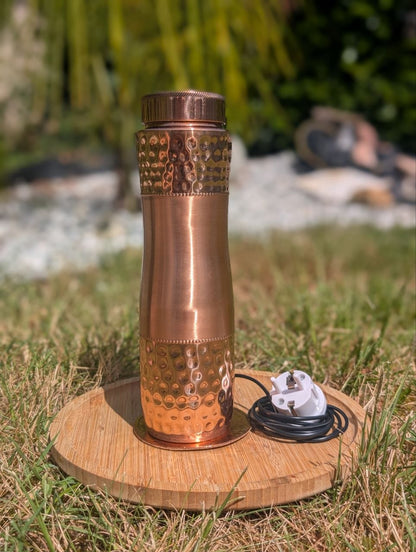 Gourde en cuivre pur 1 litre pour une eau vivante Tradition ayurvédique