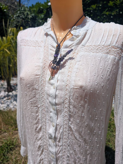 "Prima Flora"  Pendentif diffuseur en cuivre, façonné à la main
