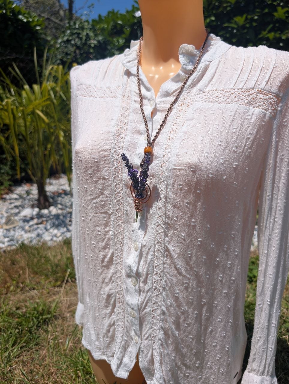 "Prima Flora"  Pendentif diffuseur en cuivre, façonné à la main
