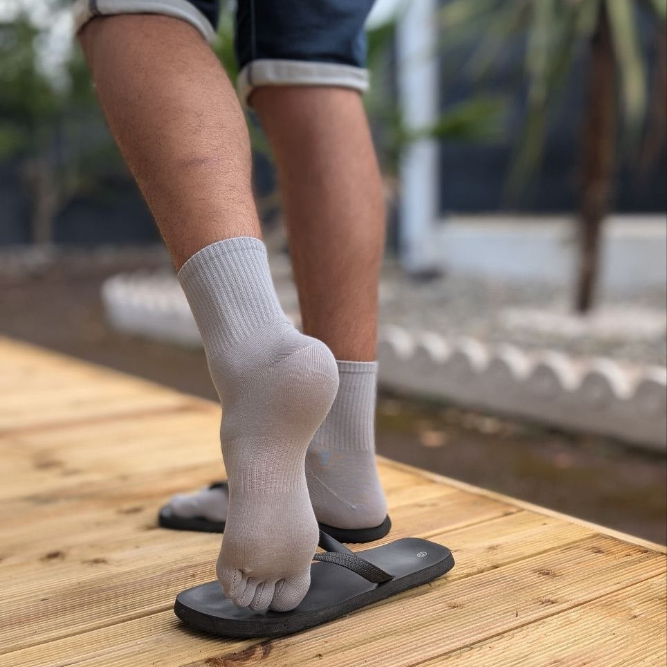 chaussettes_100_coton_cinq_orteils_five_fingers_barefoot_socks_grey