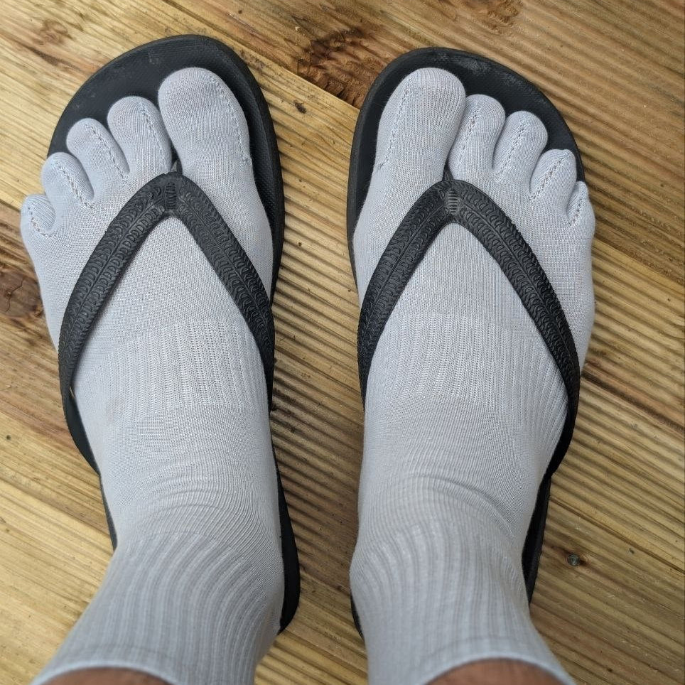 chaussettes_100_coton_cinq_orteils_five_fingers_barefoot_socks_grey
