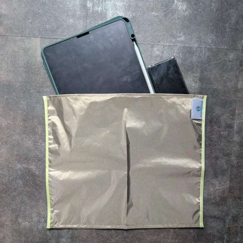 Housse faraday anti ondes 35 × 40 cm – protection totale pour ordinateur tablette & smartphone par inalterra.fr